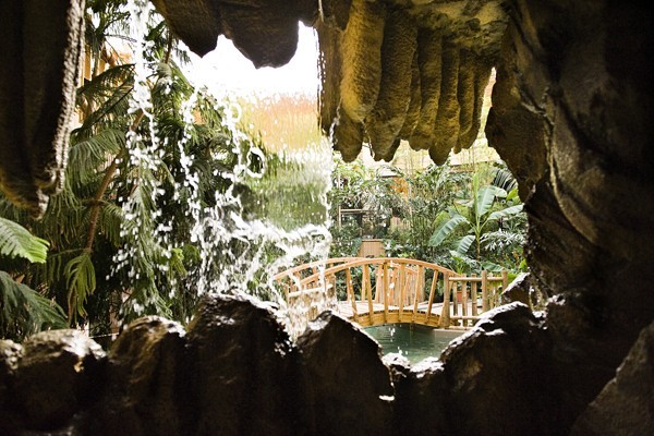 Zöld Piramis borítókép